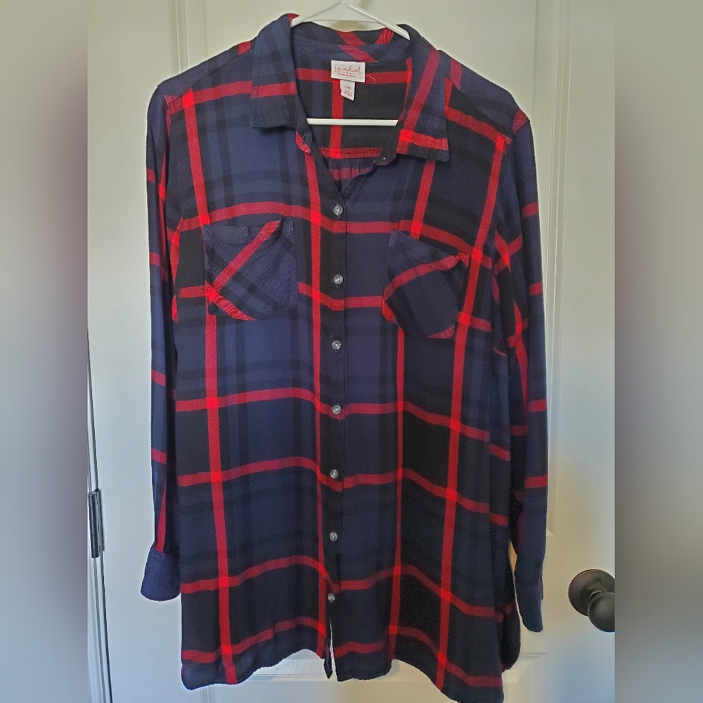 Isabel Maternity button down flannel size XXL